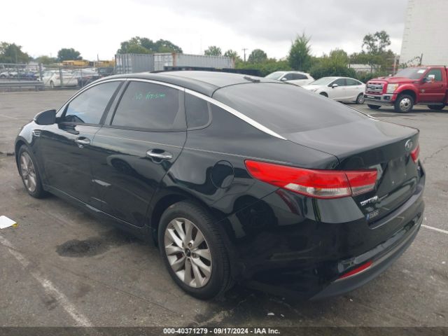 Photo 2 VIN: 5XXGU4L39GG043177 - KIA OPTIMA 