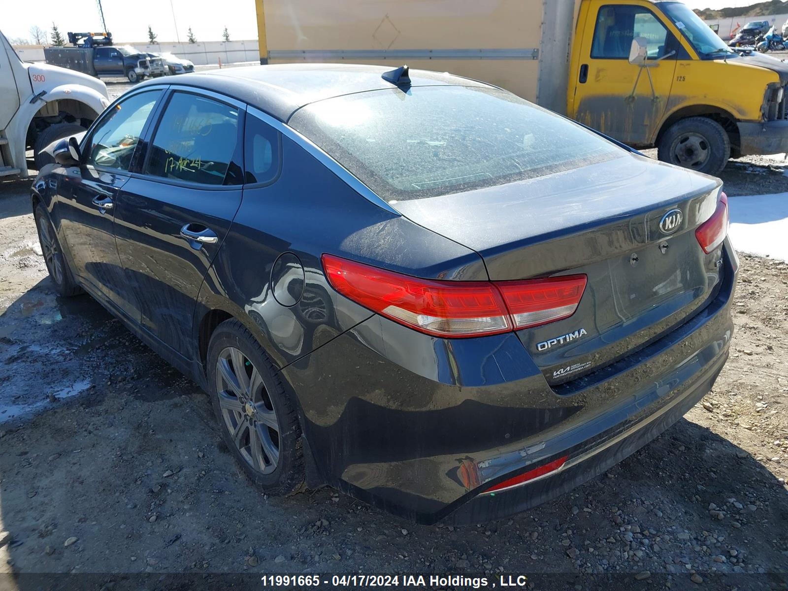 Photo 2 VIN: 5XXGU4L39GG054096 - KIA OPTIMA 