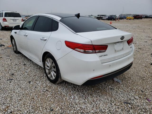 Photo 2 VIN: 5XXGU4L39GG106276 - KIA OPTIMA EX 