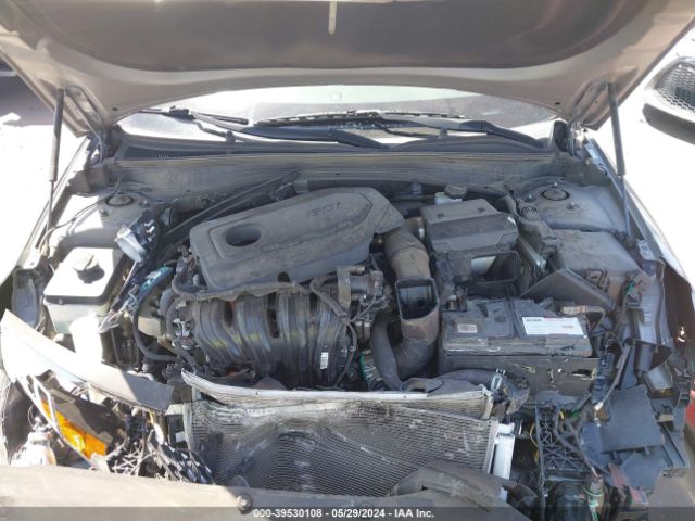 Photo 9 VIN: 5XXGU4L39HG137982 - KIA OPTIMA 