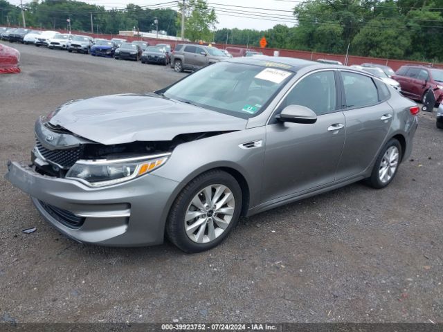 Photo 1 VIN: 5XXGU4L39JG194821 - KIA OPTIMA 