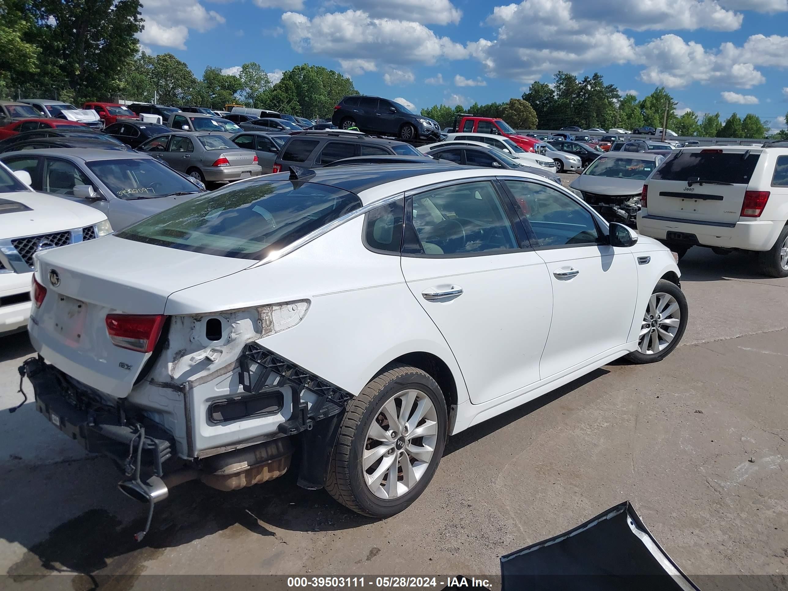 Photo 3 VIN: 5XXGU4L3XGG006347 - KIA OPTIMA 