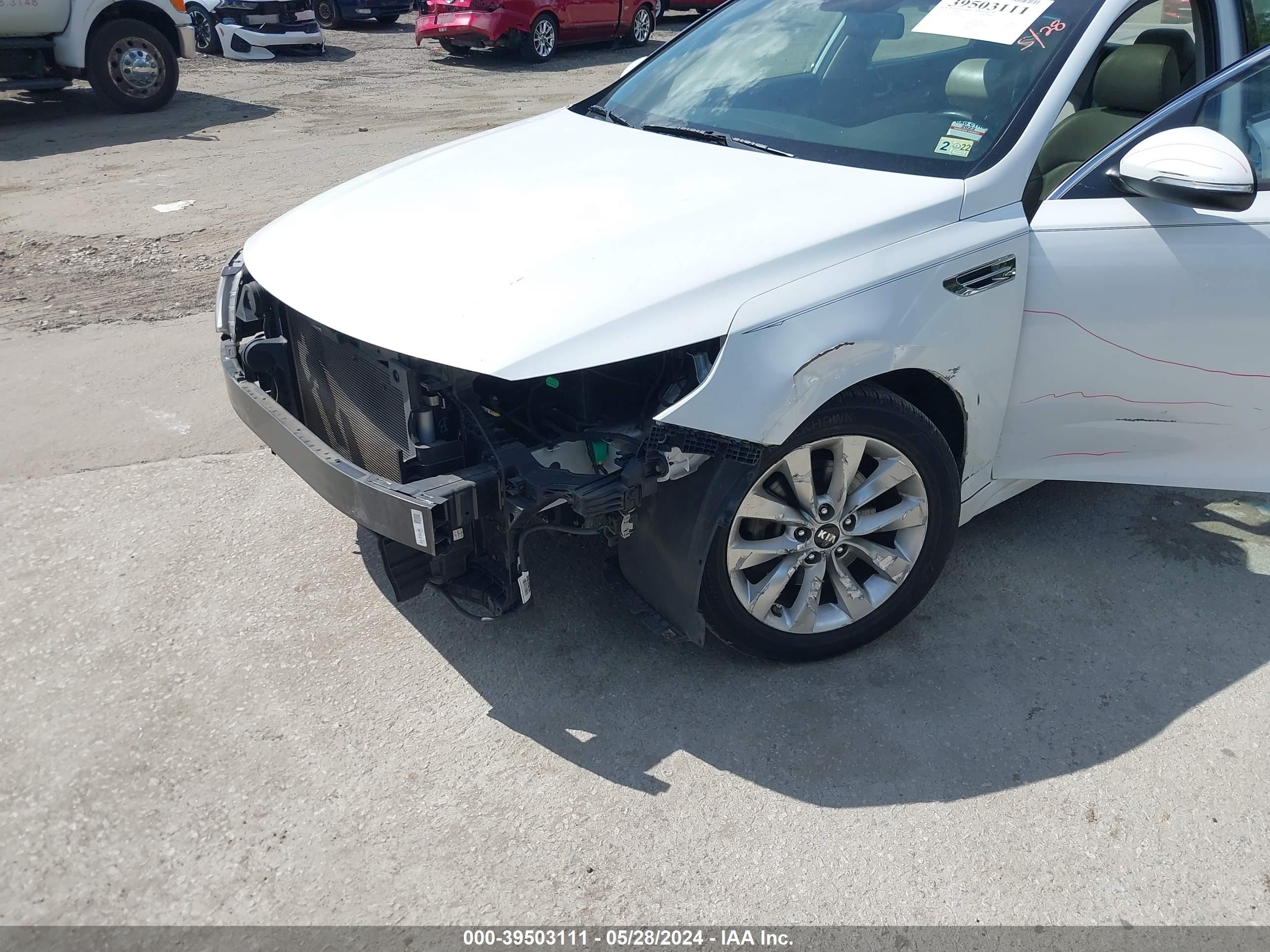 Photo 5 VIN: 5XXGU4L3XGG006347 - KIA OPTIMA 