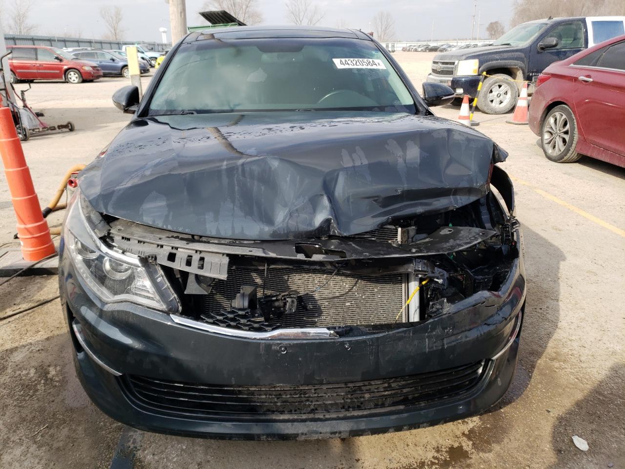 Photo 4 VIN: 5XXGU4L3XGG008731 - KIA OPTIMA 