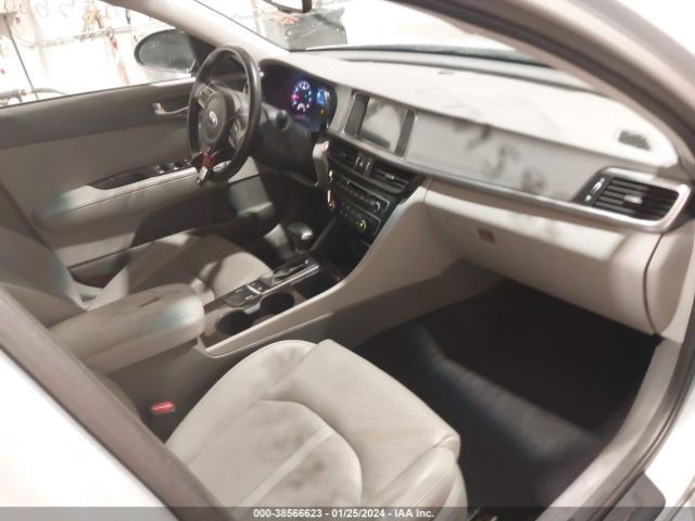 Photo 4 VIN: 5XXGU4L3XGG011323 - KIA OPTIMA 