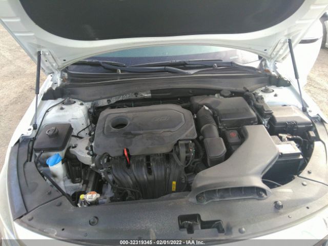 Photo 9 VIN: 5XXGU4L3XGG027702 - KIA OPTIMA 