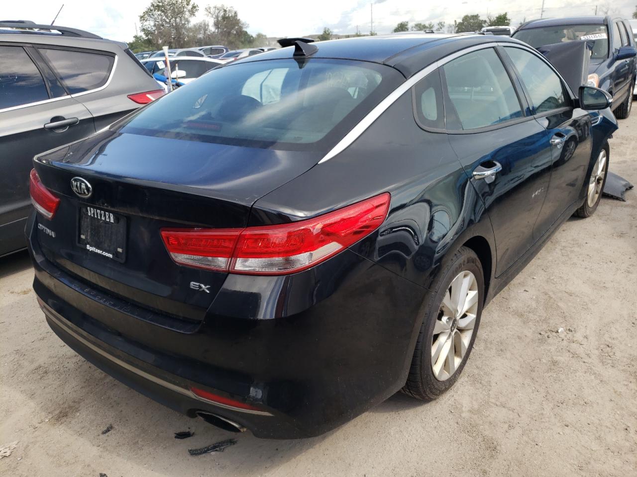 Photo 3 VIN: 5XXGU4L3XGG057895 - KIA OPTIMA 