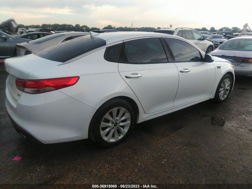 Photo 3 VIN: 5XXGU4L3XGG069626 - KIA OPTIMA 