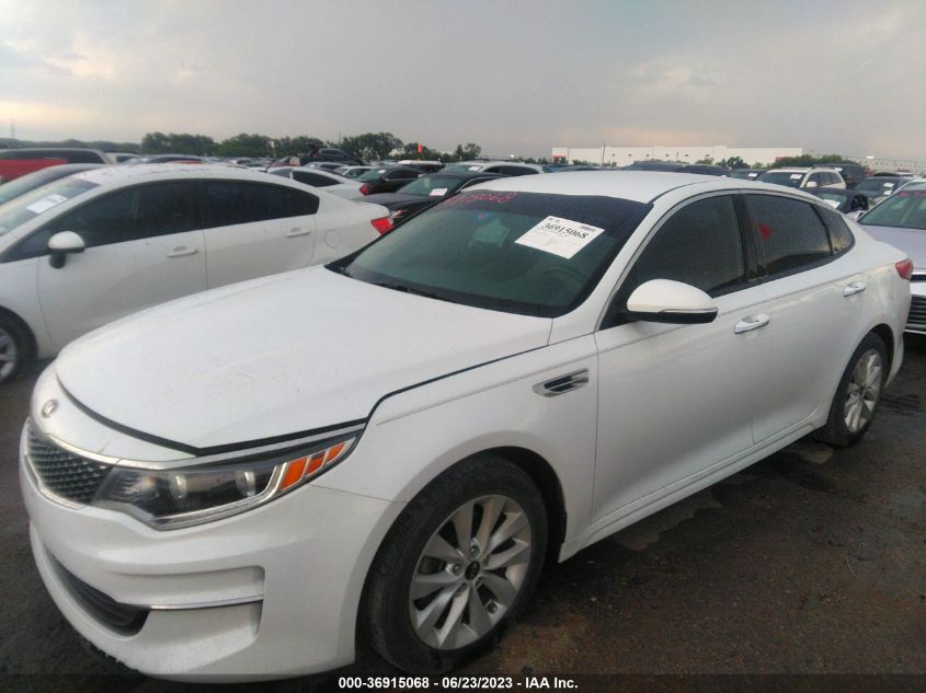 Photo 5 VIN: 5XXGU4L3XGG069626 - KIA OPTIMA 