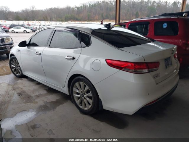 Photo 2 VIN: 5XXGU4L3XGG081095 - KIA OPTIMA 