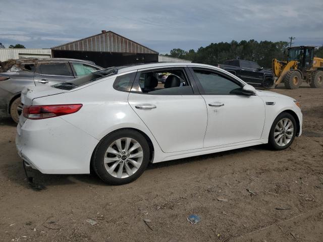 Photo 2 VIN: 5XXGU4L3XGG092615 - KIA OPTIMA EX 