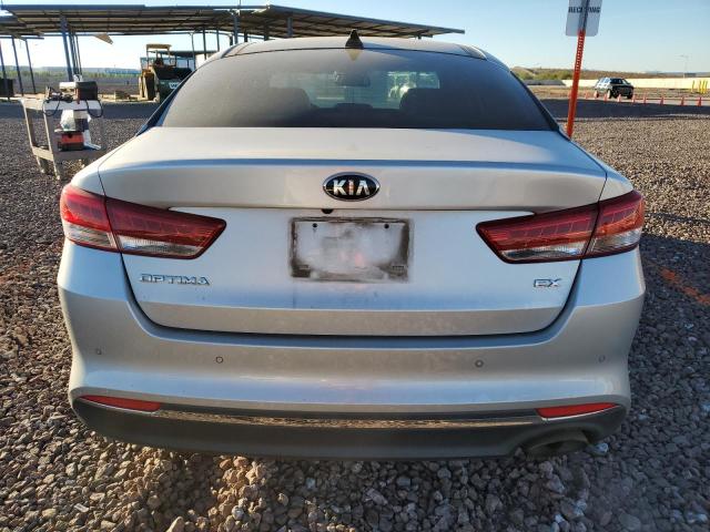 Photo 5 VIN: 5XXGU4L3XHG135903 - KIA OPTIMA 