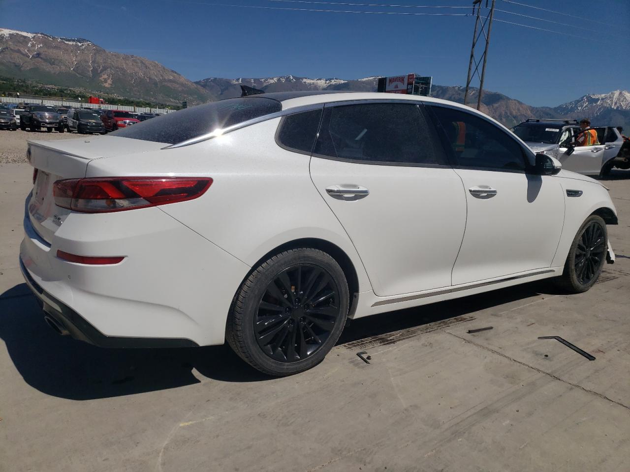 Photo 2 VIN: 5XXGV4L20KG308694 - KIA OPTIMA 