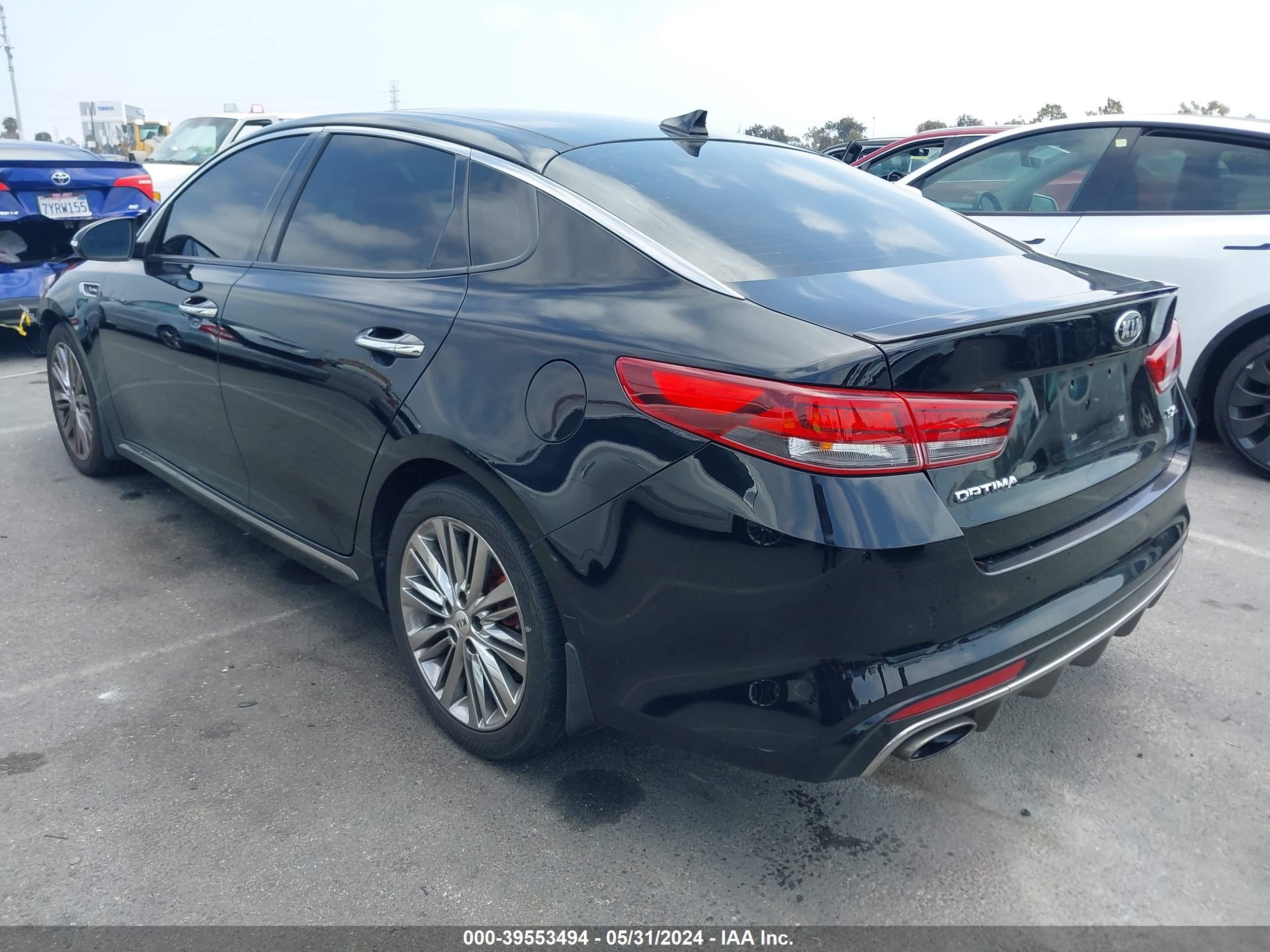 Photo 2 VIN: 5XXGV4L22JG205887 - KIA OPTIMA 