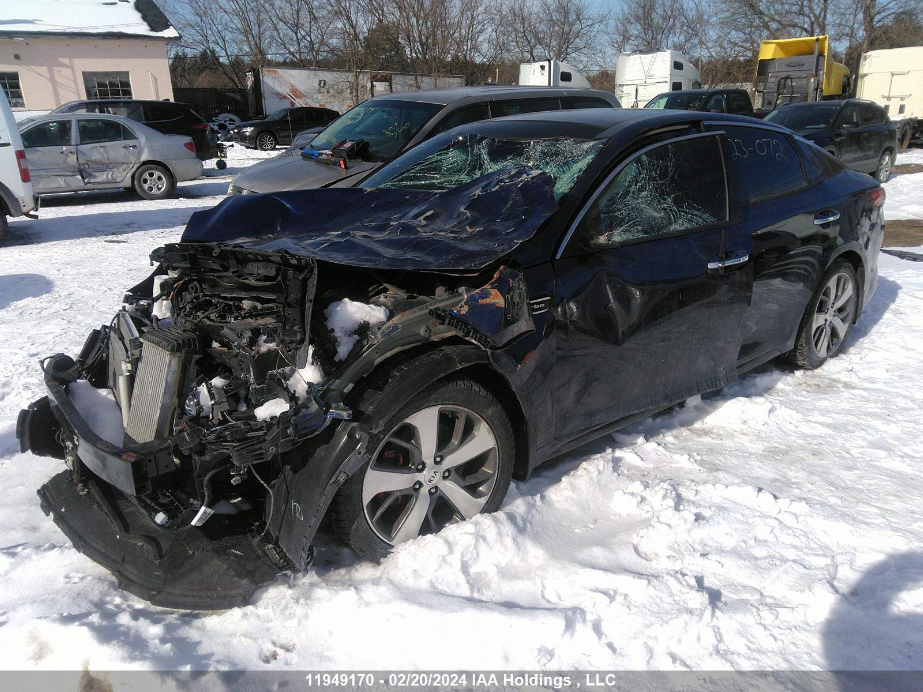 Photo 1 VIN: 5XXGV4L22JG221832 - KIA OPTIMA 