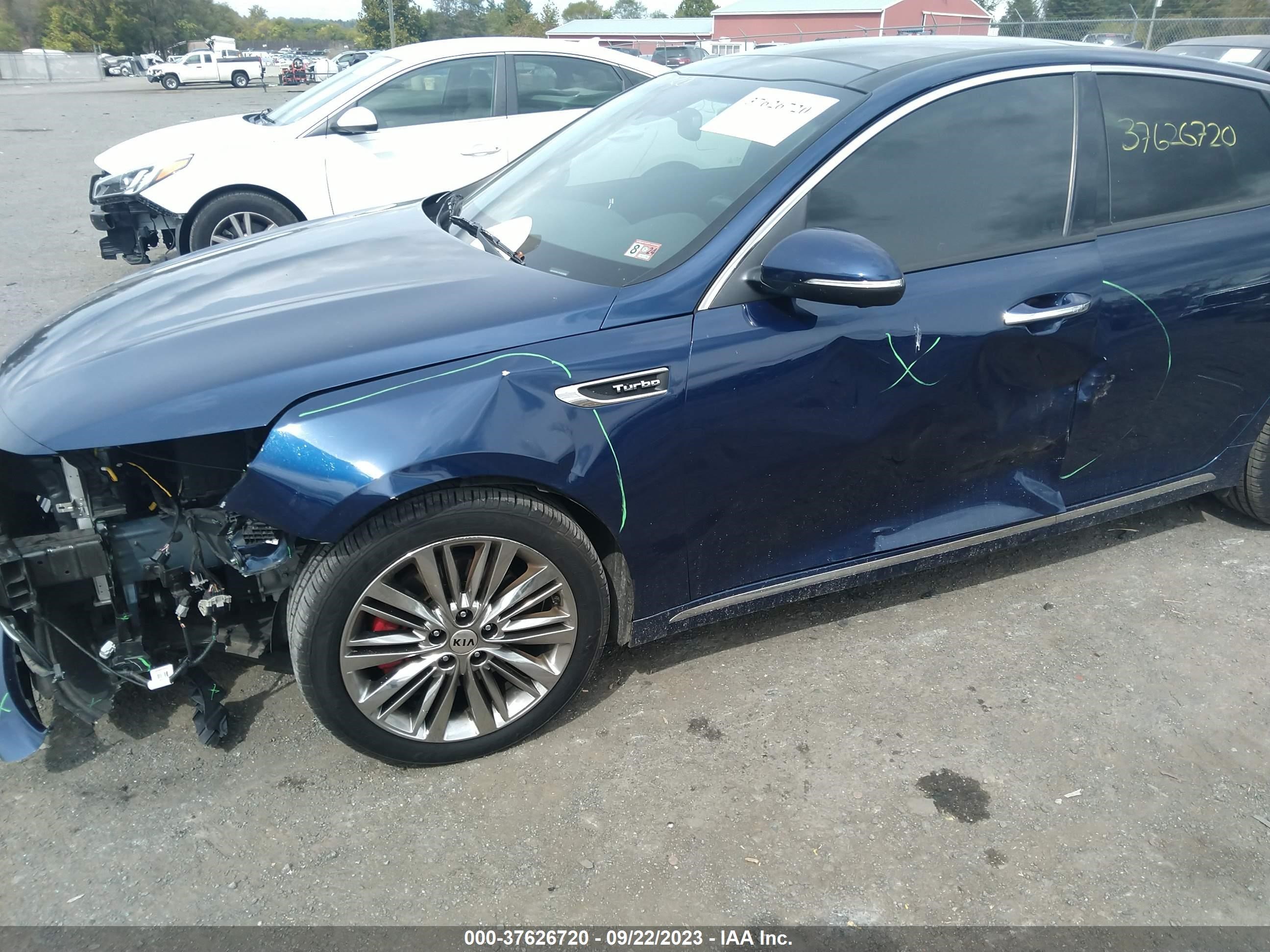 Photo 5 VIN: 5XXGV4L2XJG229936 - KIA OPTIMA 