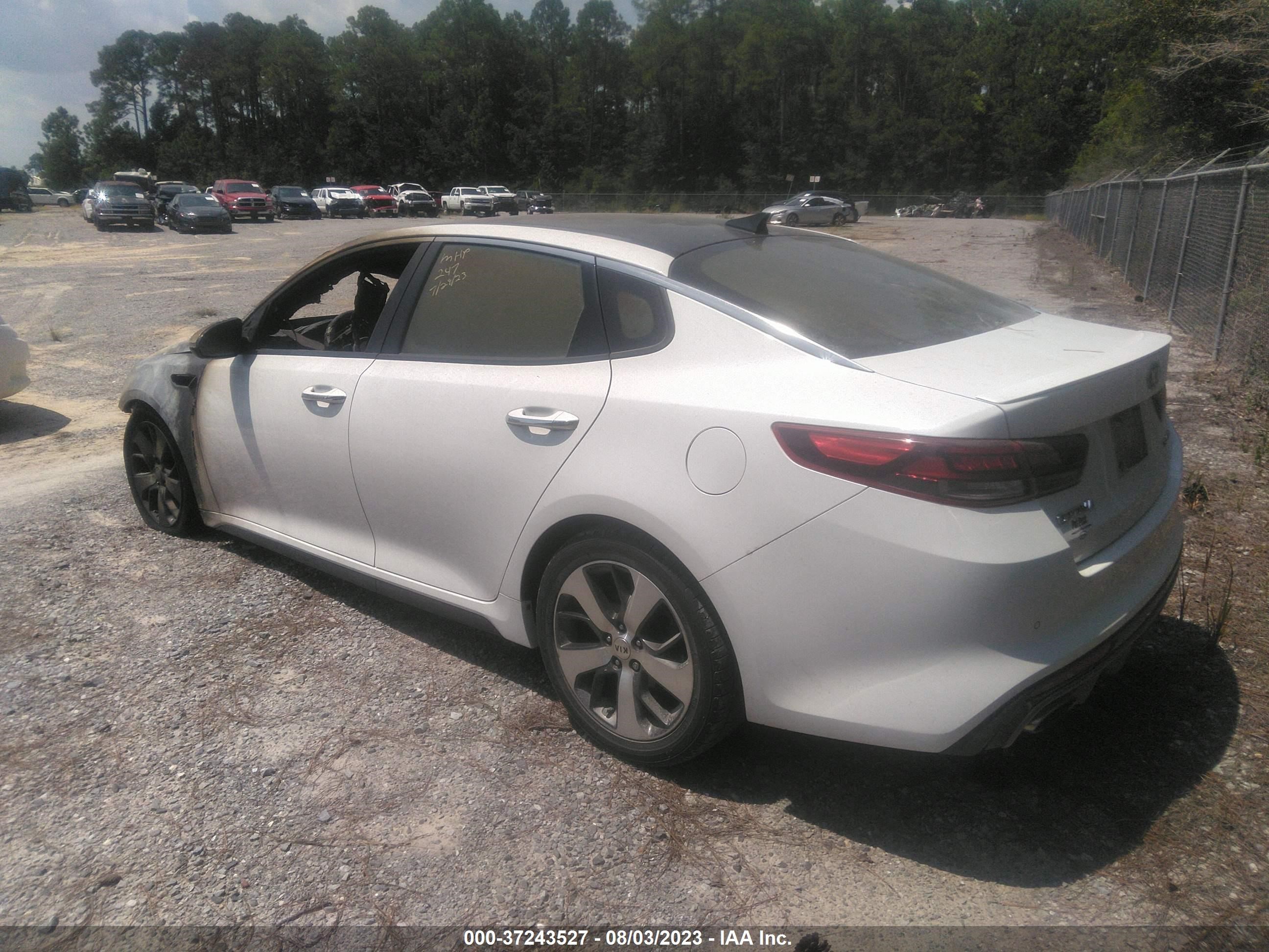 Photo 2 VIN: 5XXGW4L26GG015449 - KIA OPTIMA 