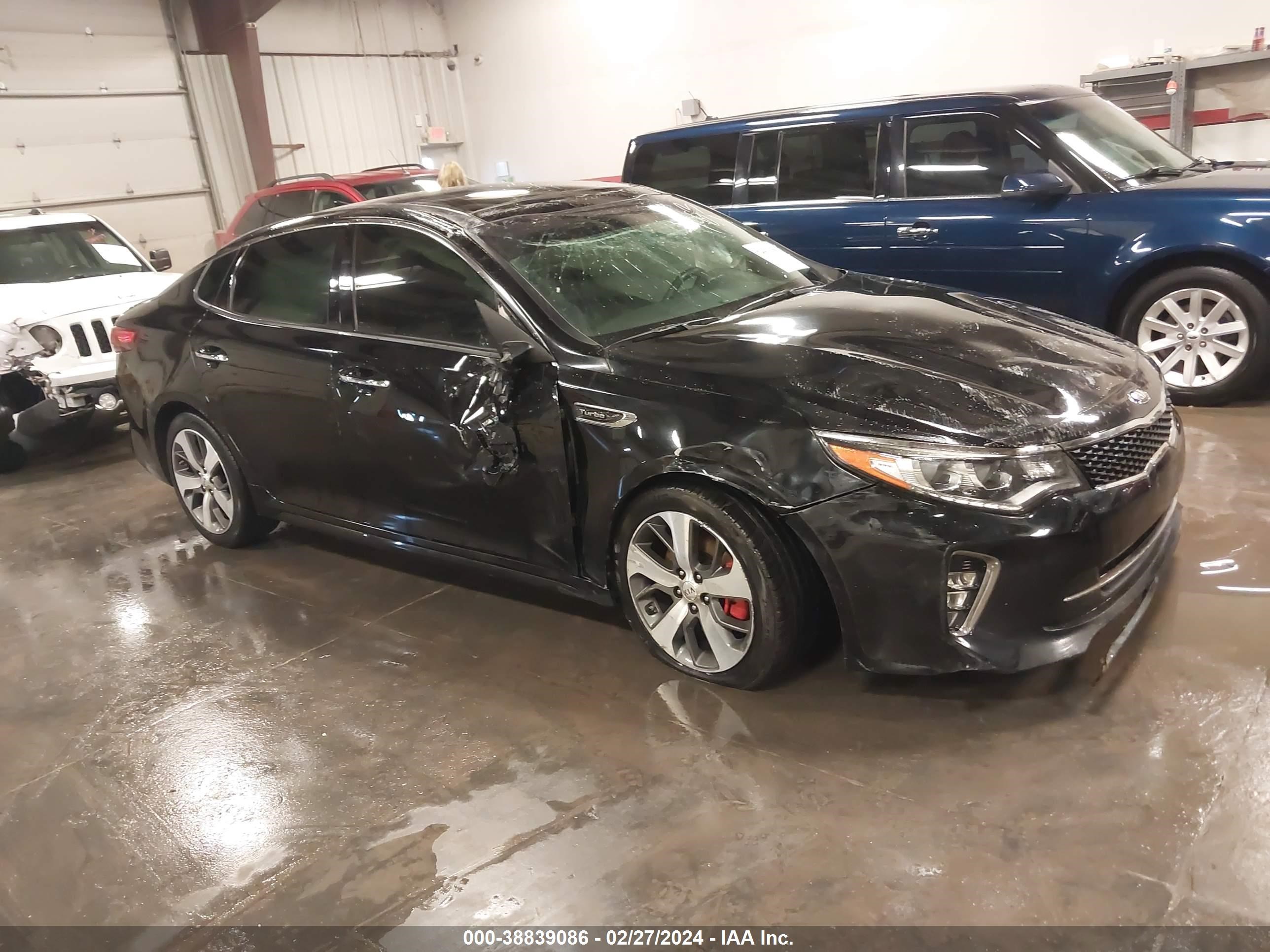 Photo 0 VIN: 5XXGW4L26JG222222 - KIA OPTIMA 