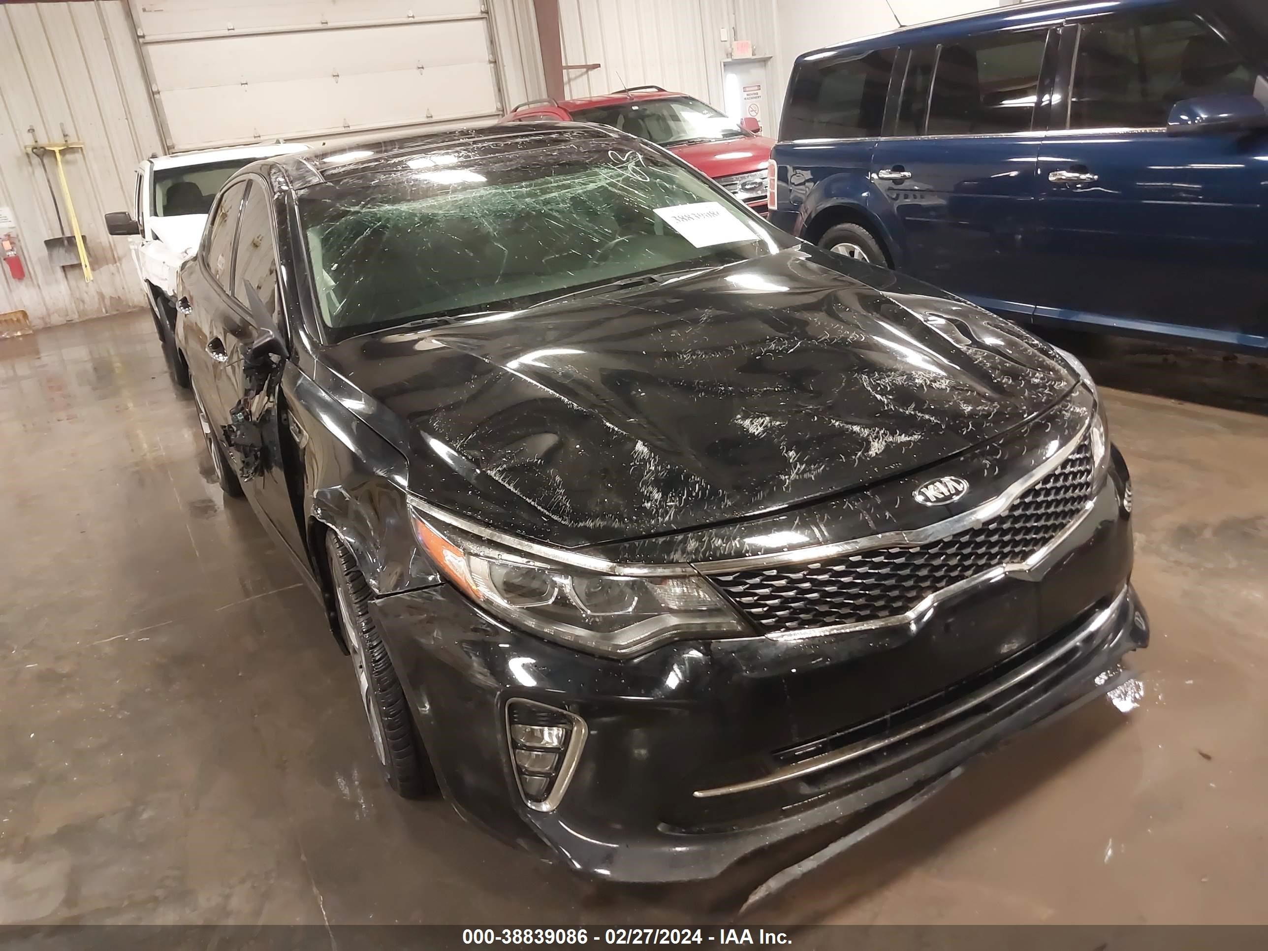 Photo 5 VIN: 5XXGW4L26JG222222 - KIA OPTIMA 