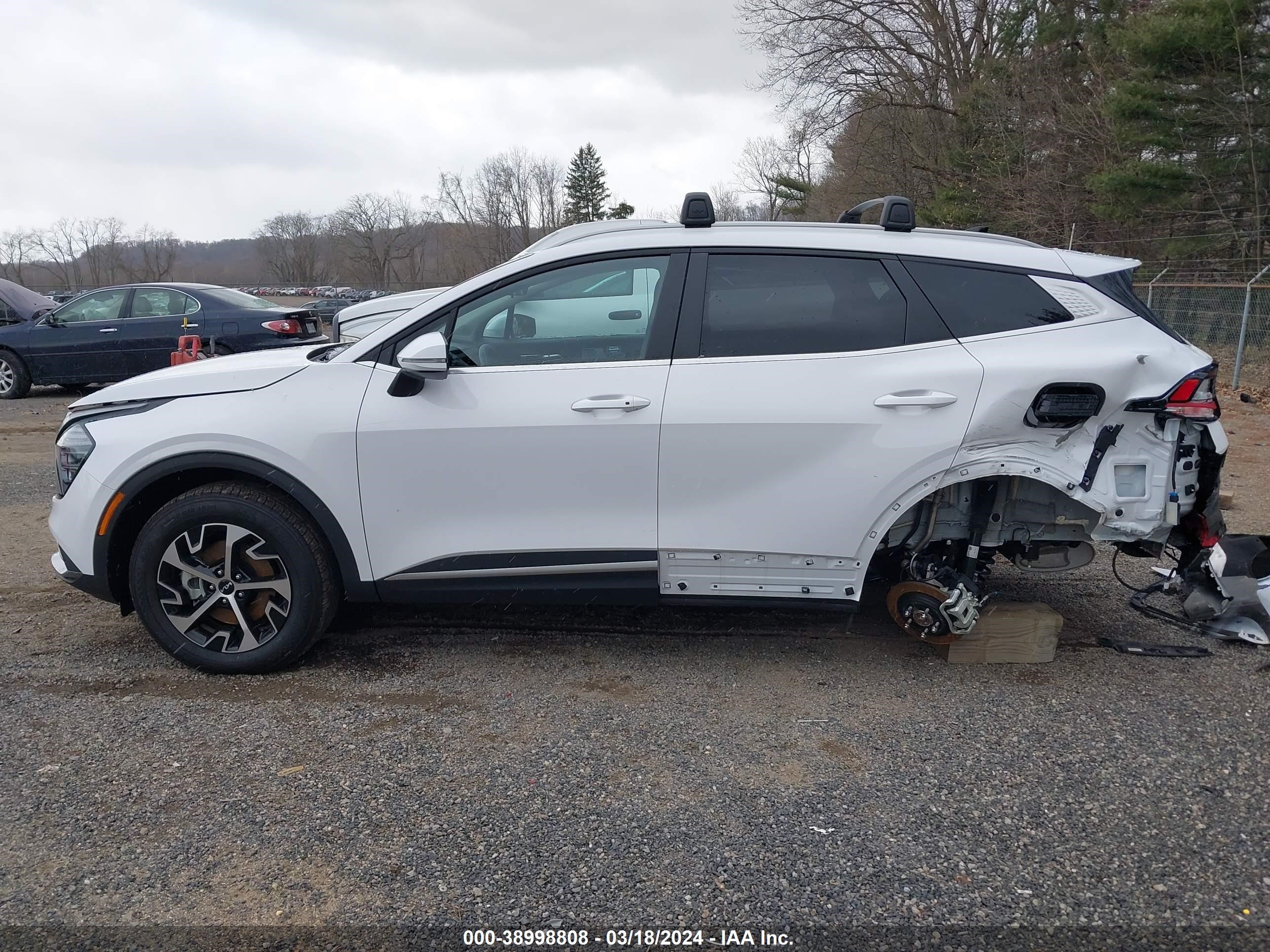 Photo 14 VIN: 5XYK3CDF0RG147622 - KIA SPORTAGE 