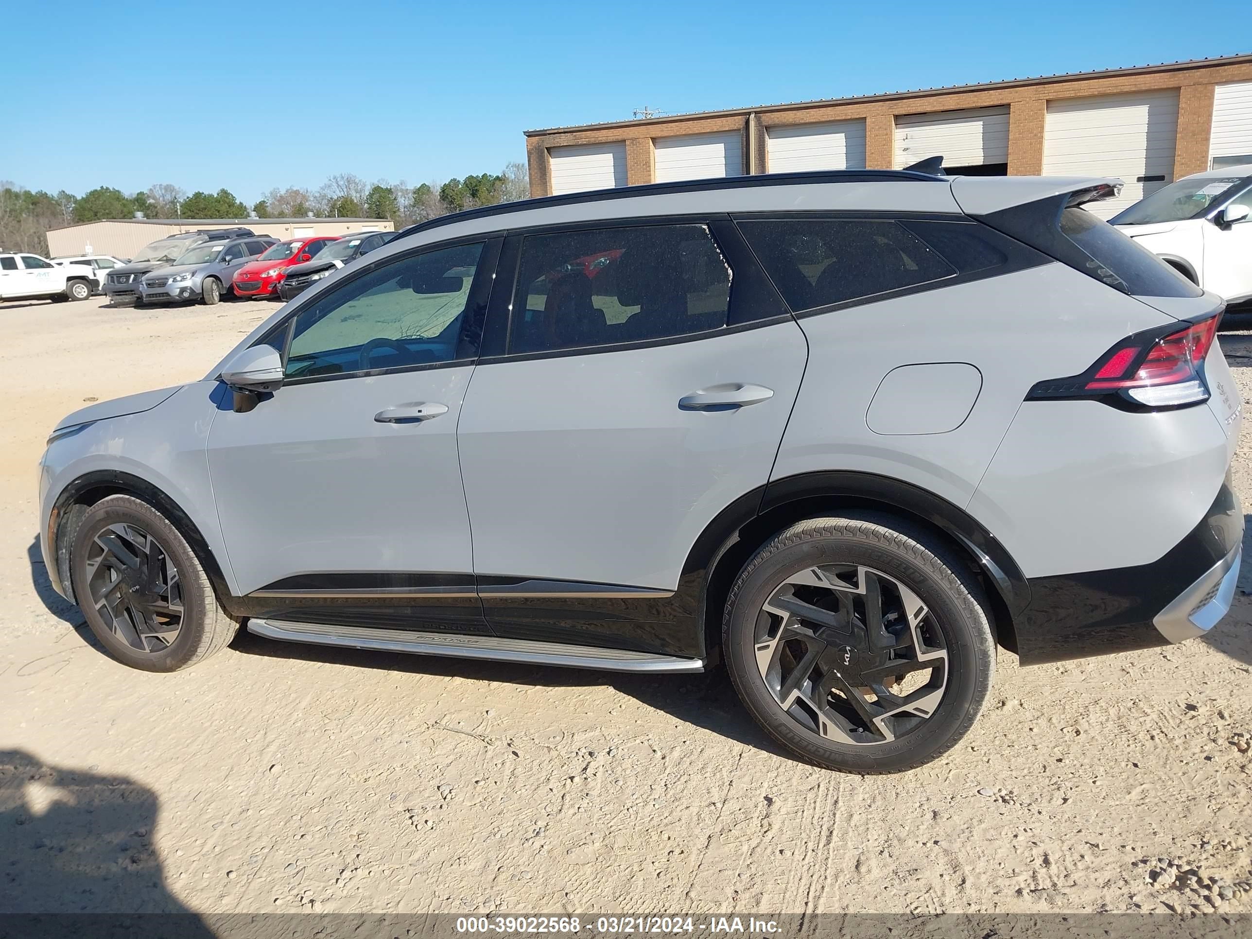 Photo 13 VIN: 5XYK53AF9PG112282 - KIA SPORTAGE 