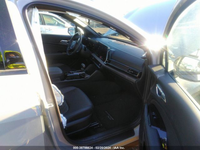 Photo 4 VIN: 5XYK6CAF1PG087746 - KIA SPORTAGE 