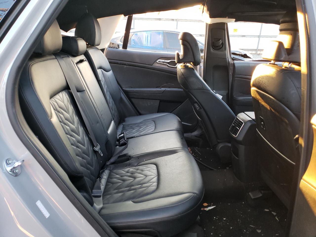 Photo 11 VIN: 5XYK6CAF1PG114413 - KIA SPORTAGE 