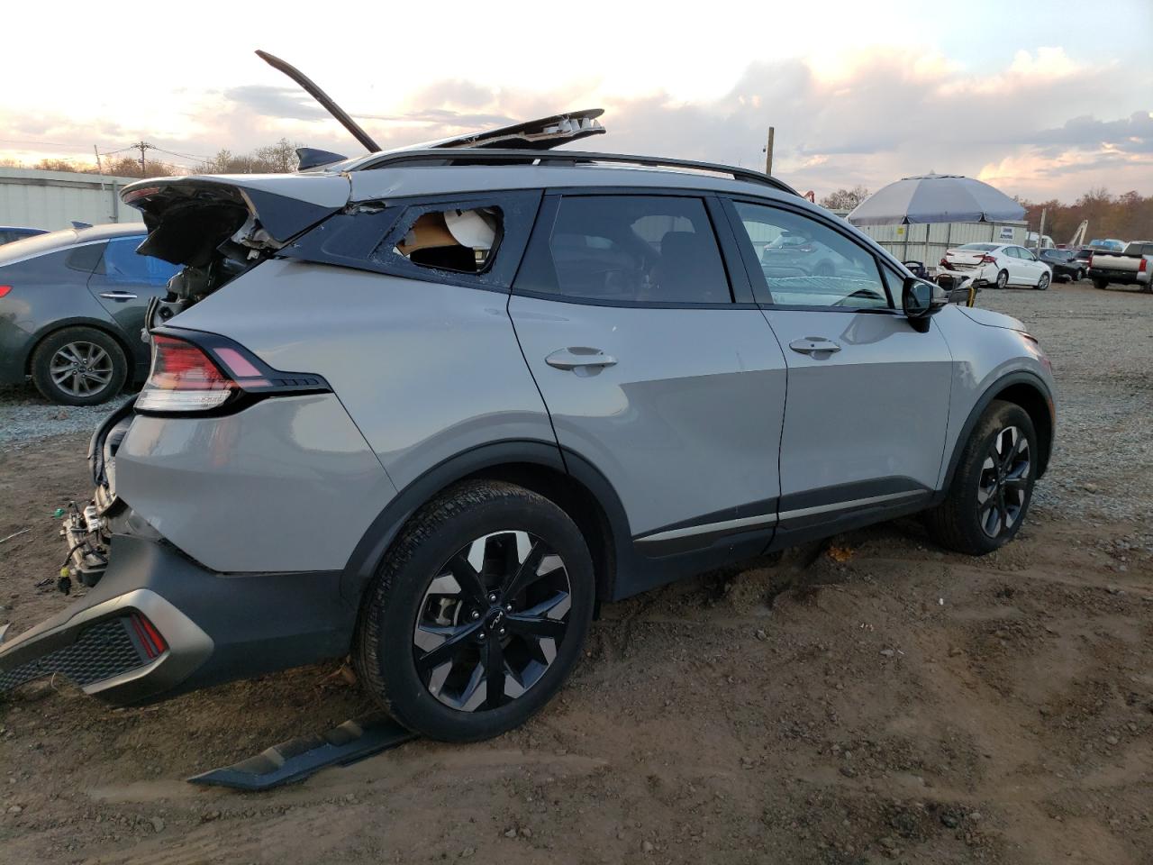 Photo 3 VIN: 5XYK6CAF1PG114413 - KIA SPORTAGE 