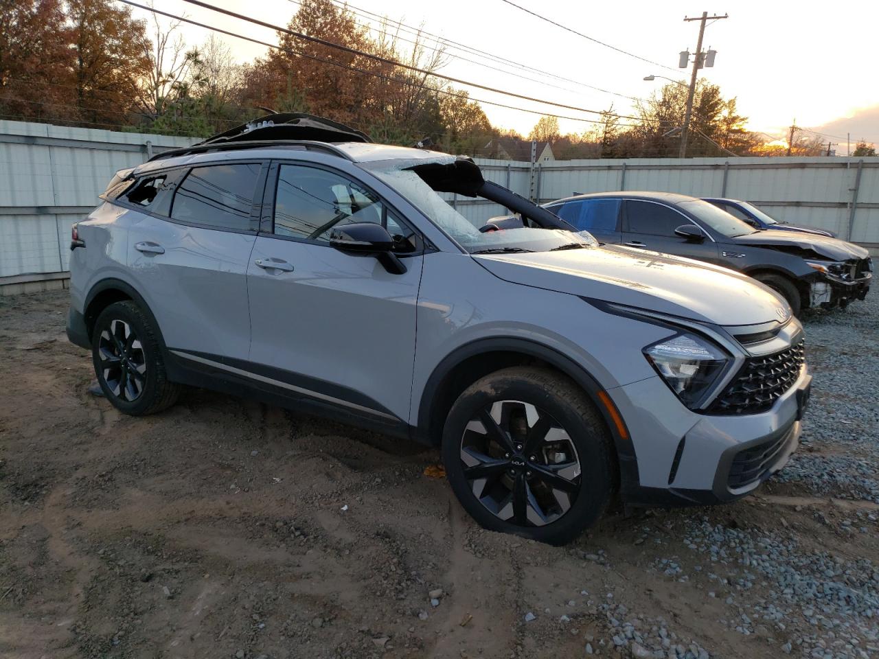 Photo 4 VIN: 5XYK6CAF1PG114413 - KIA SPORTAGE 