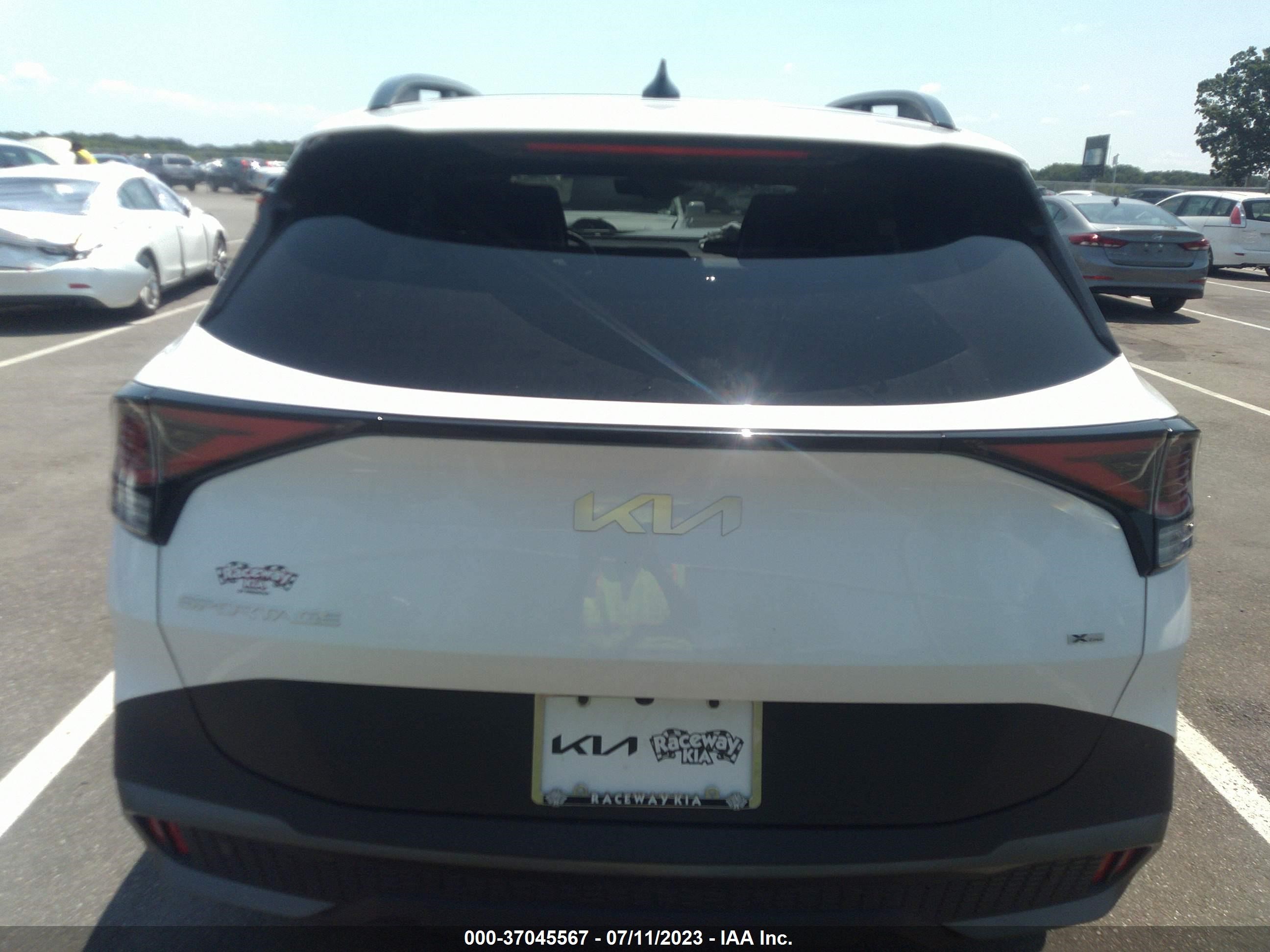 Photo 15 VIN: 5XYK6CAF7PG047994 - KIA SPORTAGE 