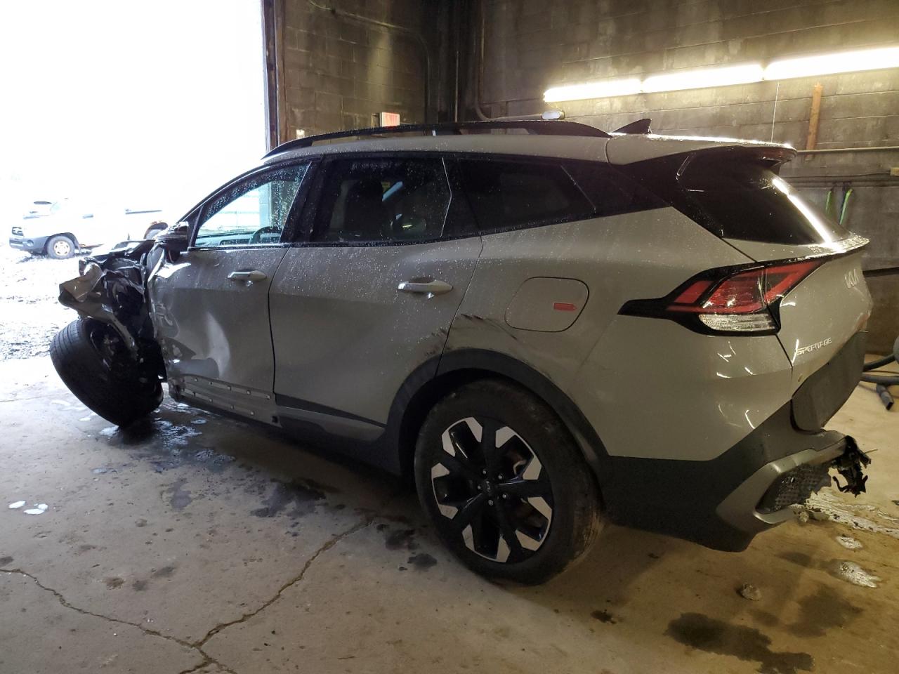 Photo 2 VIN: 5XYK6CDF1RG158782 - KIA SPORTAGE 