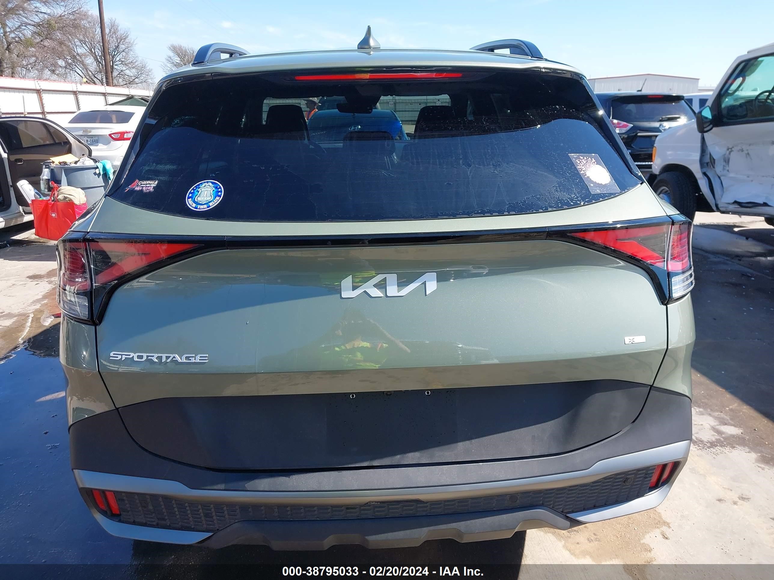 Photo 16 VIN: 5XYK6CDF7RG165882 - KIA SPORTAGE 