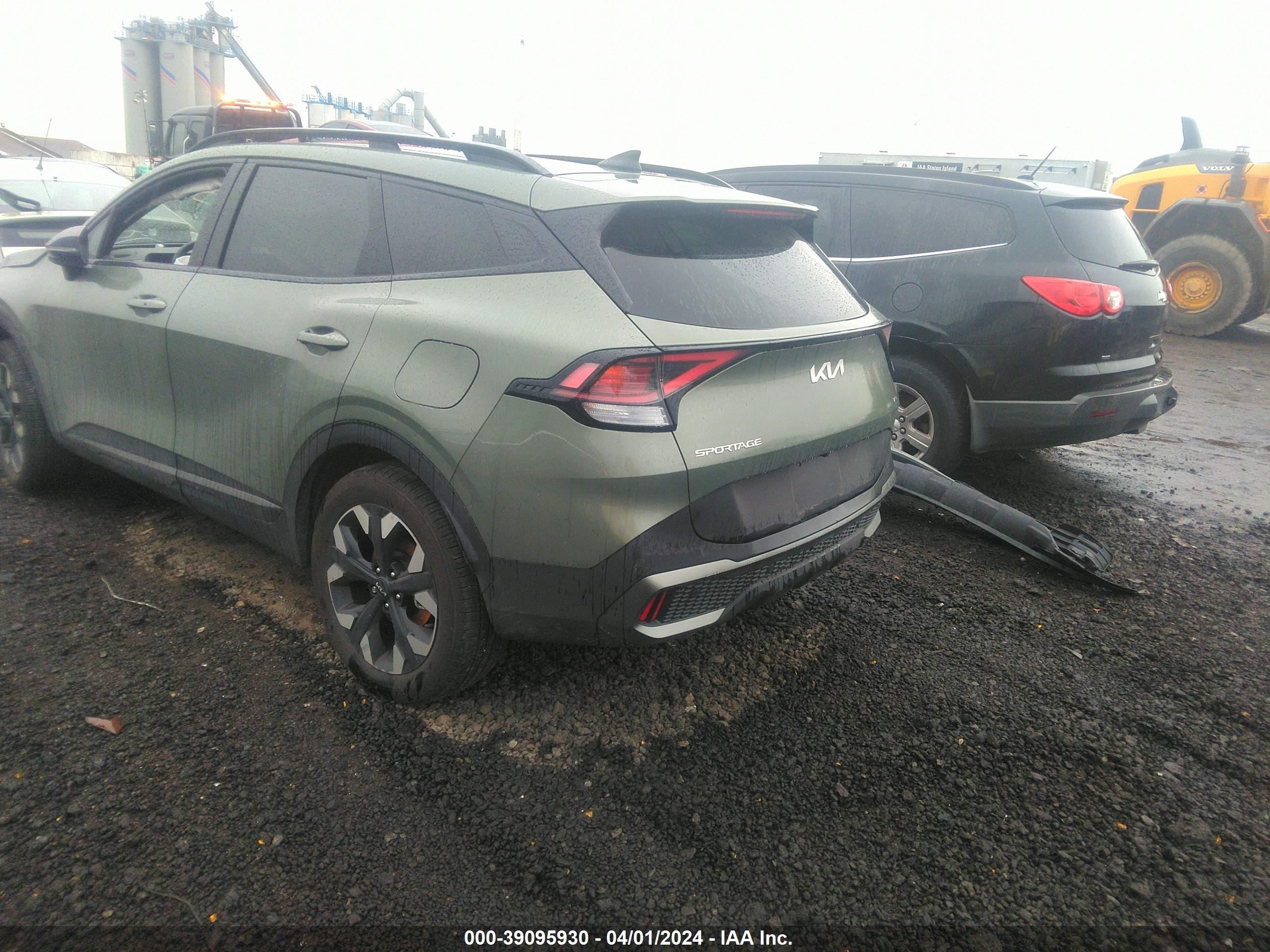 Photo 2 VIN: 5XYK6CDFXRG154083 - KIA SPORTAGE 