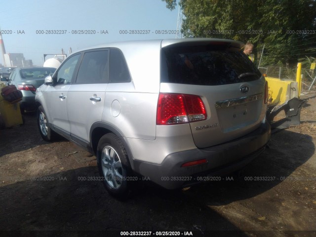 Photo 2 VIN: 5XYKT3A10BG024935 - KIA SORENTO 