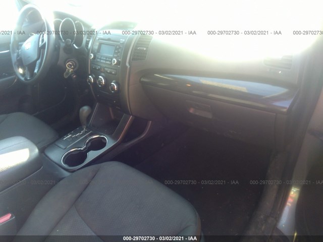 Photo 4 VIN: 5XYKT3A10BG159512 - KIA SORENTO 