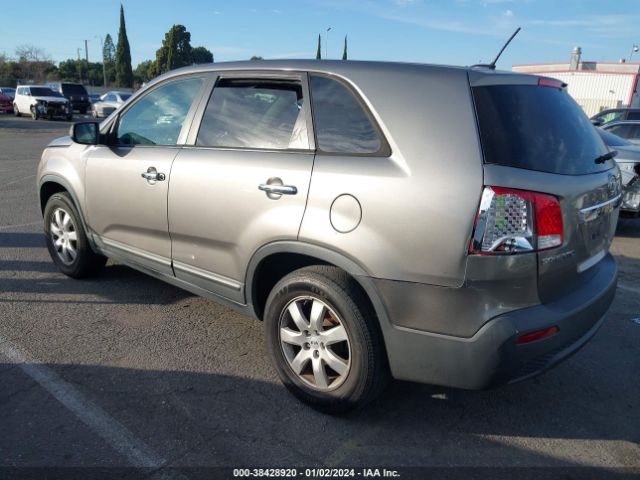 Photo 2 VIN: 5XYKT3A10CG215496 - KIA SORENTO 