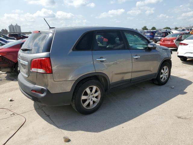 Photo 2 VIN: 5XYKT3A10DG378439 - KIA SORENTO LX 