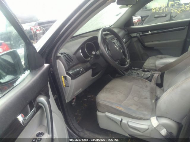 Photo 4 VIN: 5XYKT3A11BG050265 - KIA SORENTO 