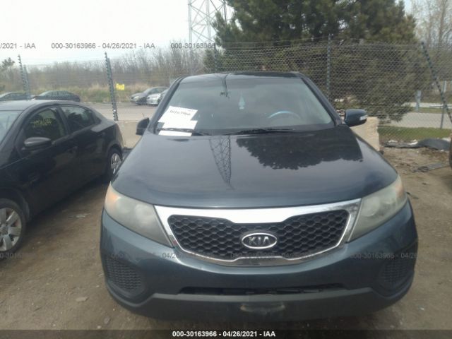 Photo 5 VIN: 5XYKT3A11BG147756 - KIA SORENTO 