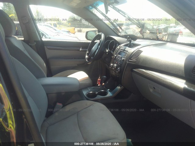 Photo 4 VIN: 5XYKT3A11CG203986 - KIA SORENTO 