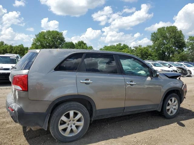 Photo 2 VIN: 5XYKT3A11DG348172 - KIA SORENTO LX 