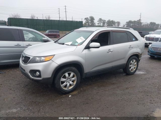 Photo 1 VIN: 5XYKT3A12BG094517 - KIA SORENTO 