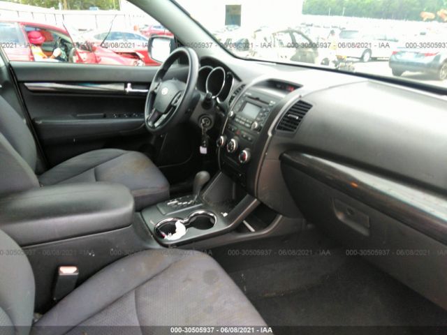 Photo 4 VIN: 5XYKT3A12BG116144 - KIA SORENTO 