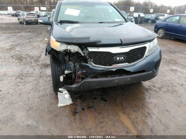 Photo 5 VIN: 5XYKT3A12BG156319 - KIA SORENTO 