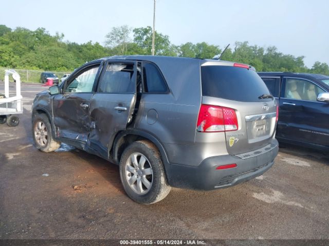 Photo 2 VIN: 5XYKT3A12CG273903 - KIA SORENTO 