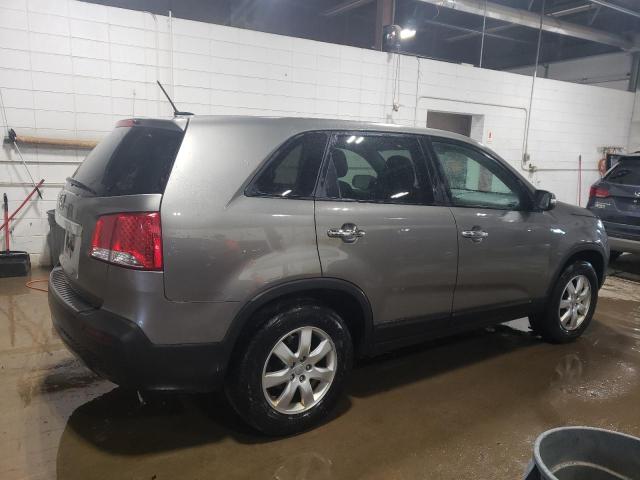 Photo 2 VIN: 5XYKT3A12DG381231 - KIA SORENTO LX 