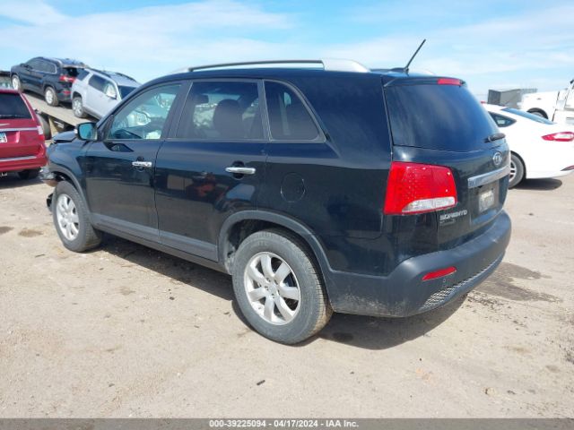 Photo 2 VIN: 5XYKT3A13BG048453 - KIA SORENTO 