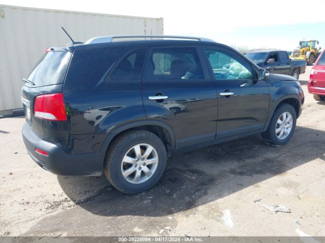 Photo 3 VIN: 5XYKT3A13BG048453 - KIA SORENTO 