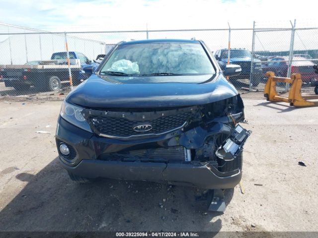 Photo 5 VIN: 5XYKT3A13BG048453 - KIA SORENTO 