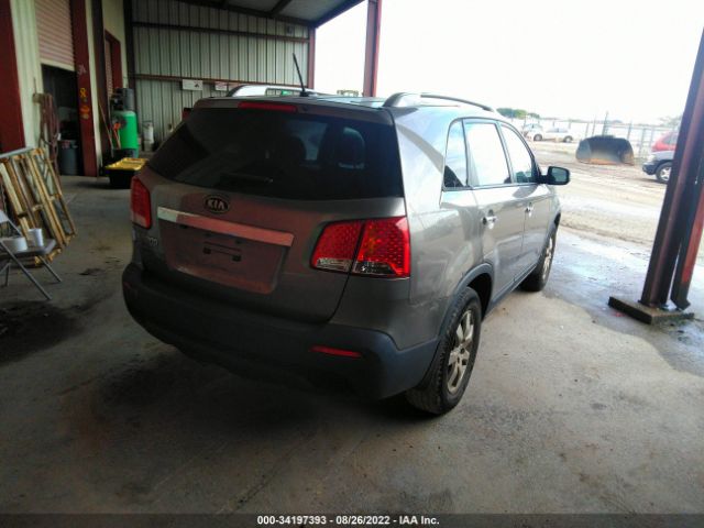 Photo 3 VIN: 5XYKT3A13BG079914 - KIA SORENTO 